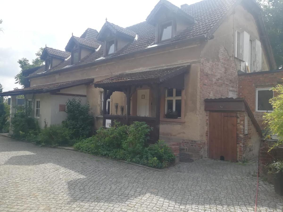 Kleine Galerie Apartment Fuer 3 Mit Kueche Kamin Netflix Parken Und Hofladen Steinhofel ภายนอก รูปภาพ